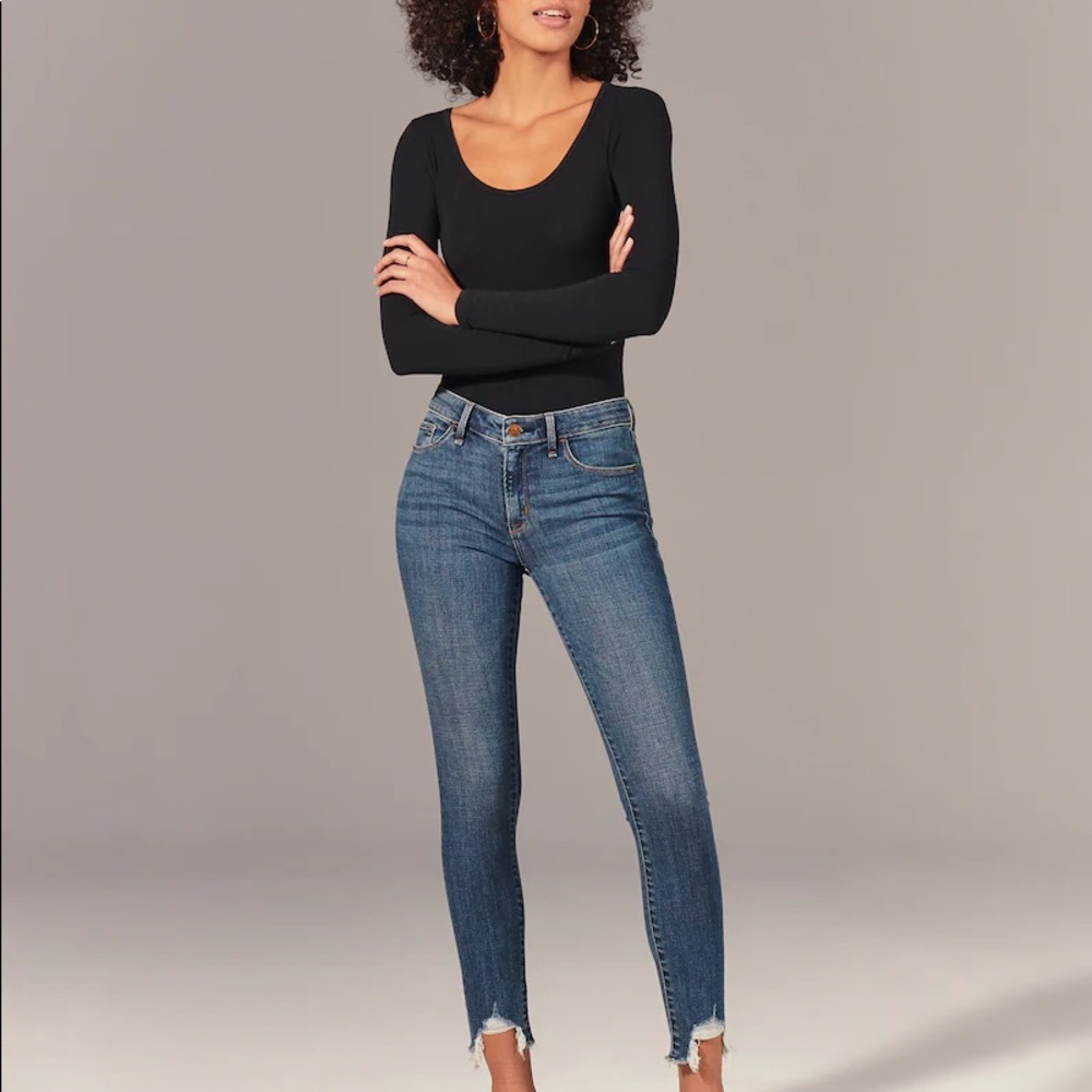 $42 Abercrombie and Fitch Super Skinny Ankle Jeans NWT Size 27/S